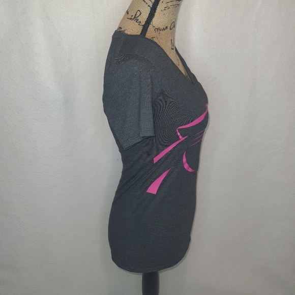 Nike Women's Panthers Tee Shirt Small - Picture 2 of 6